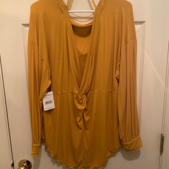 NWT, Free People, Shimmy Shake Top, Tunic, Oversized, Open Back, Size M - Picture 4 of 9